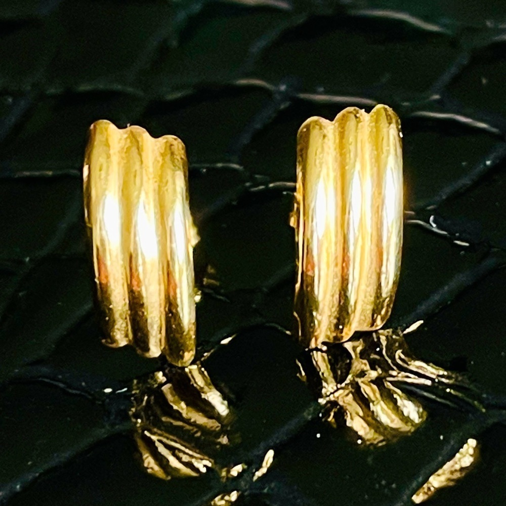 14k Yellow Gold 585 Trinity Ribbed Stud Earrings